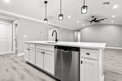 2721 4 Ter, Cape Coral FL  33991-1126 exterior