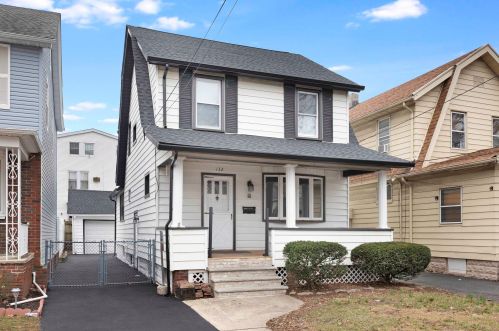 132 57th St, Bayonne, NJ 07002-2228