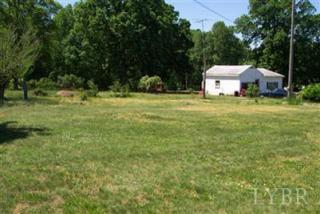 2626 Richmond Hwy, Gladstone, VA 24553-3164