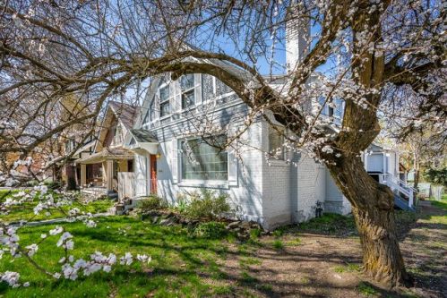 1218 Maple St, Spokane WA  99205-3551 exterior