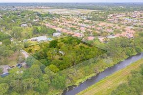 5560 59th Ter, Vero Beach, FL 32967-6054