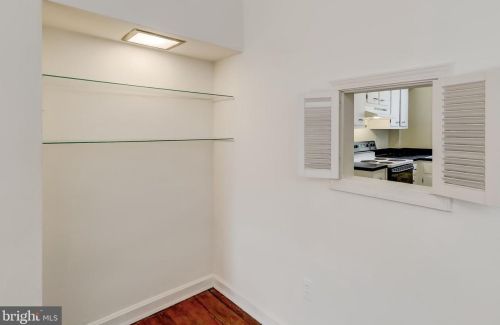 109 7 St, Washington DC  20003-1212 exterior