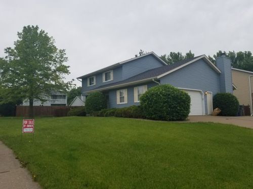 4735 18th St, Panarama Park, IA 52722-2083