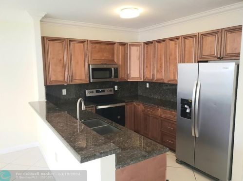 16903 34th St, Hollywood FL  33027-4540 exterior