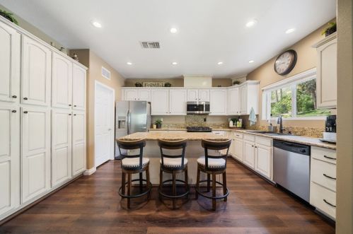 4400 Golden Ave, San Bernardino CA  92404-1555 exterior