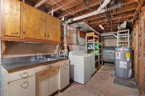 54 Greenfield Rd, Milford CT  06460-6331 exterior