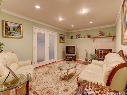 2534 Sawmill Rd, North Bellmore NY  11710-2322 exterior