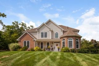33 Sand Hill Ln, Glastonbury, CT 06033-2579