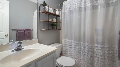 6676 Pioneer Dr, Macungie PA  18062-8466 exterior