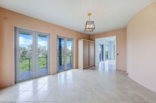 4150 Dingman Dr, Sanibel FL 33957-5107 exterior