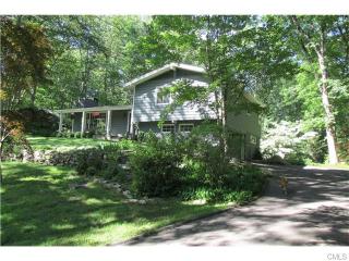 125 Butternut Ln, Stamford, CT 06903-3836