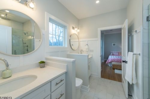 84 Elmwood Ave, Chatham Township NJ  07928-2628 exterior