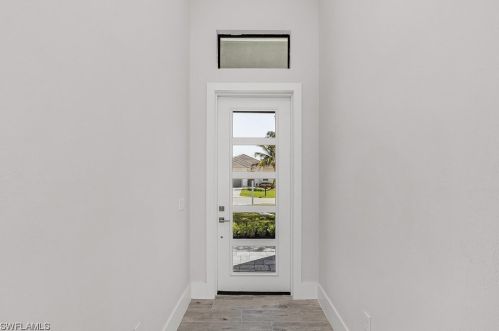 555 103rd Ave, Naples FL  34108-3218 exterior