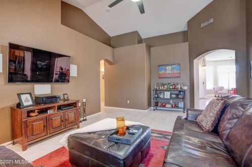 2317 Catalina View Dr, Tucson AZ  85742-4481 exterior