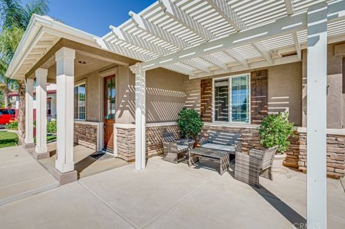 1584 Flora St, Beaumont, CA 92223-3108