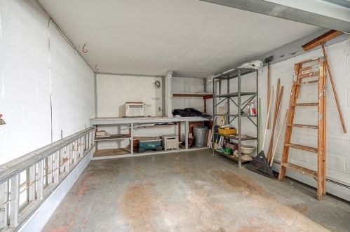 632 Macbeth Dr, Pittsburgh PA  15235-4612 exterior