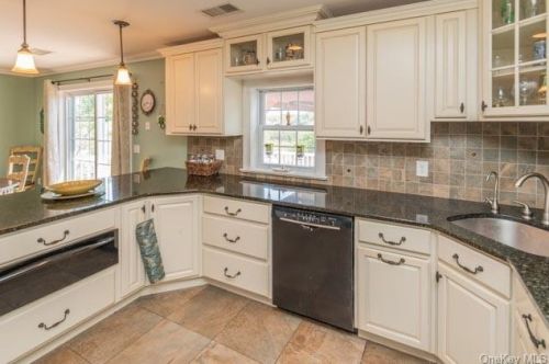 110 Orchard Ter, Monroe NY  10950-3416 exterior