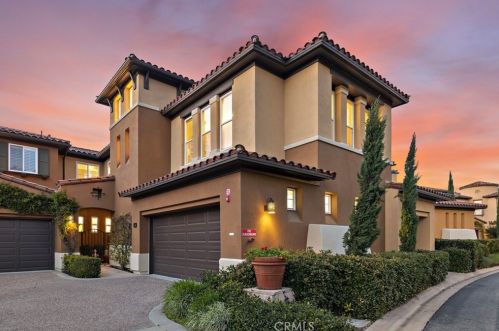 21 Lucania Dr, Newport Beach, CA 92657-1524