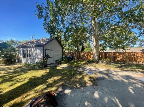 212 Cross St, Woodland CA 95695-4607 exterior