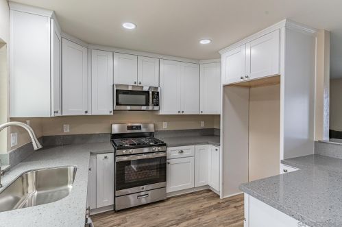 8541 Ivory Coast Dr, San Diego, CA 92126-3269