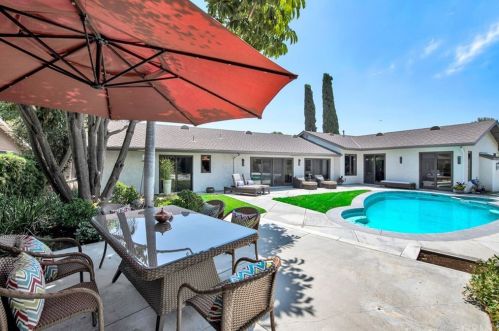 9851 Oakwood Cir, Orange CA  92861-1221 exterior