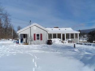 487 Warm Brook Rd, Sunderland VT  05250-8669 exterior