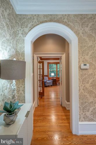 315 Blackburn Dr, Berwyn PA  19312-2801 exterior