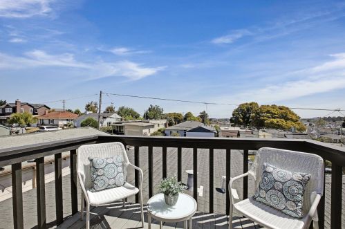 549 Acacia Ave, San Bruno CA  94066-4221 exterior