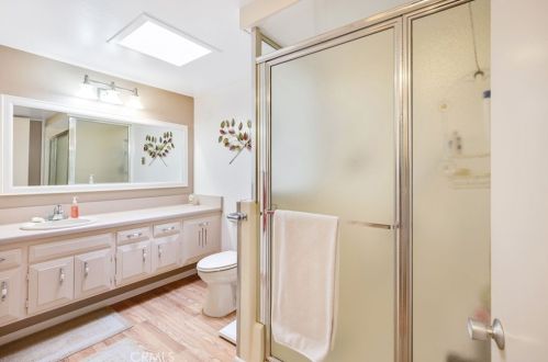 13361 El Dorado Dr, Seal Beach CA  90740-6801 exterior