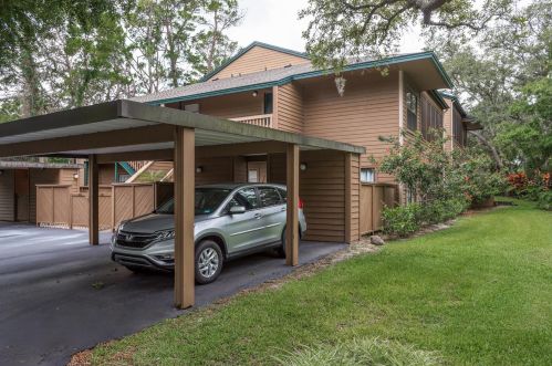402 Lennox Rd, Palm Harbor, FL 34683-1544