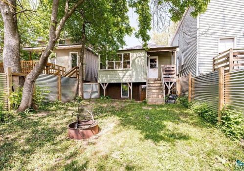 1018 6th St, Duluth MN  55806-2306 exterior