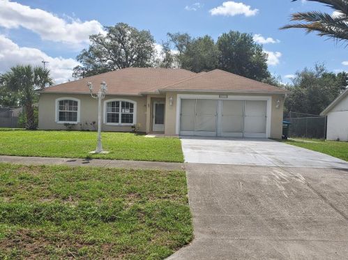1079 Embassy Dr, Deltona, FL 32725-6954