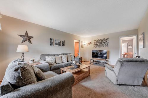 1117 Summer St, Hudson, WI 54016-2053