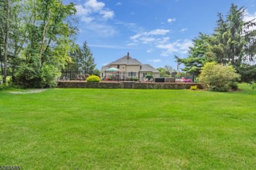 8 Sunny Ln, Andover NJ  07821-2122 exterior