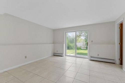 228 Monroe Ave, Monroe NY  10950-1243 exterior