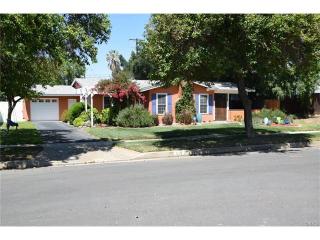 519 Esther Way, Redlands CA  92373-5819 exterior