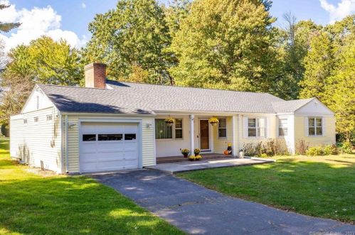 82 Main St, Manchester, CT 06042-3140