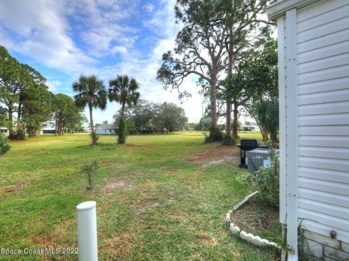 803 Vireo Dr, Sebastian FL  32976-7351 exterior