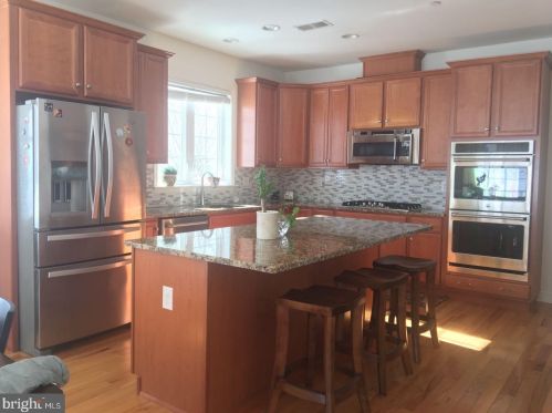 3545 Muirwood Dr, Newtown Square, PA 19073