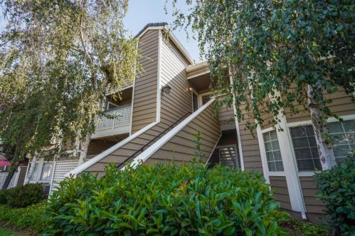 5910 Bridgeport Lake Way, San Jose, CA 95123-2437