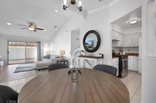 2002 Teak St, Perris CA  92570-2502 exterior