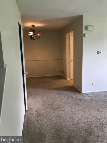 3094 Harbour Dr, Palmyra NJ 08065-2217 exterior