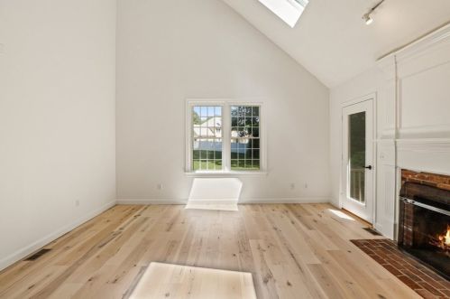 3 Stockwell Ln, Southborough, MA 01772-1965