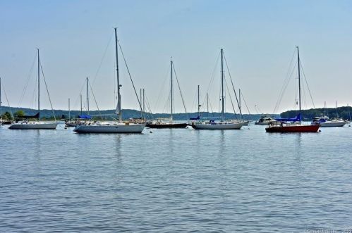 85 River Rd, Essex CT  06426-1300 exterior