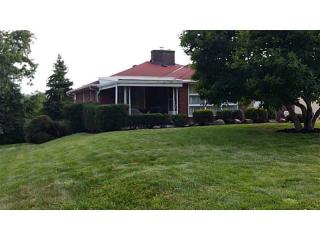 201 Shackelford Dr, Monroeville, PA 15146-2821