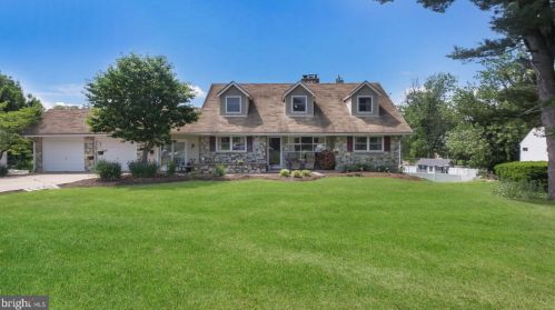147 Queen Anne Dr, Fairless Hills, PA 19030-2312