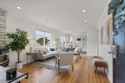 383 Monterey Rd, Pacifica CA  94044-1464 exterior