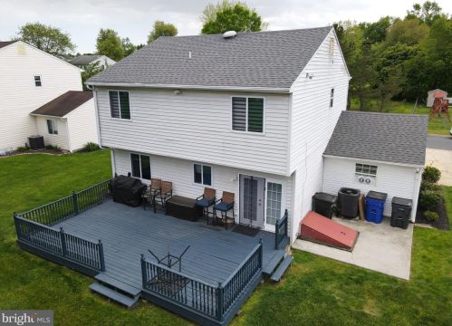 620 Green Spring Dr, Bear DE  19701-3007 exterior