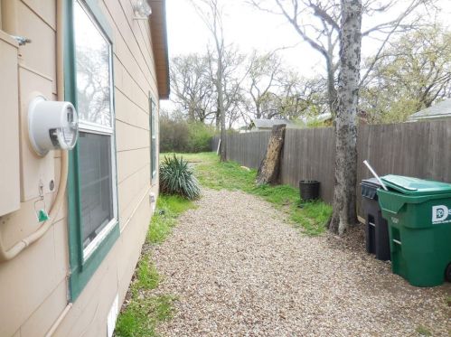 1311 Margie St, Denton, TX 76201-6633