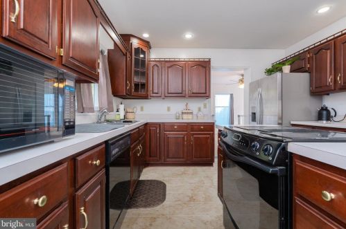 941 Copp Rd, Strasburg VA  22657-3427 exterior